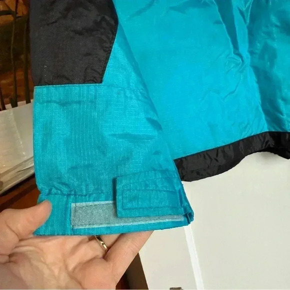 Vintage North Face Windbreaker Jacket - Picture 5 of 8